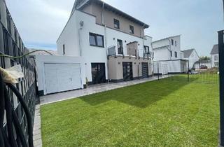 Einfamilienhaus kaufen in 56566 Neuwied, Neuwied - Exklusiv: Neubau-Einfamilienhaus Erstbezug mit PV-Anlage + Garage
