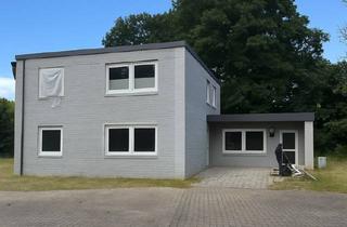 Haus kaufen in 24644 Timmaspe, Timmaspe - Haus mit BüroGewerbeeinheit - Ideal zum Wohnen und Arbeiten