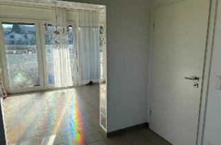 Wohnung kaufen in 33609 Bielefeld, Bielefeld - Lichtdurchflutete 4-Zimmer Maisonetten Wohnung in Hillegossen