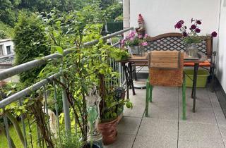 Wohnung kaufen in 42285 Barmen, Interessante Kapitalanlage! Hübsche freie 2-Zimmer mit Balkon