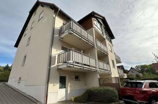 Wohnung kaufen in Bockwaer Straße 3a, 08112 Wilkau-Haßlau, Gepflegte 4-Raum-Maisonette im 2.OG/DG mit Komfort-Bad u. Gäste-WC, zwei Stellplätze!