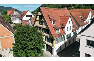 Wohnung kaufen in Spitalstr., 72574 Bad Urach, Wohnen mit Flair - 3 Zimmer Terrassenwohnung mit Garten und Garage