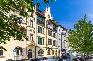 Wohnung kaufen in 80333 Maxvorstadt, Atemberaubend modernisiertes 4-Zimmer-Altbaujuwel mit stylischem Flair und Balkon