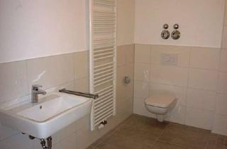 Wohnung kaufen in 51503 Rösrath, Exklusive , helle 3-Raum-EG-Wohnung mit gehobener Innenausstattung mit Terrasse & Garten in Rösrath