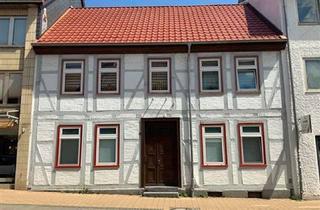 Wohnung mieten in Lange Str. 10, 38448 Vorsfelde, Charmante Erdgeschoss Altbauwohnung mit Innenhof und Keller