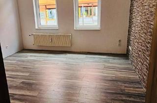 Wohnung mieten in Lange Str. 10, 38448 Vorsfelde, EG-Altbauwohnung mit Innenhof und Keller in Wolfsburg-Vorsfelde