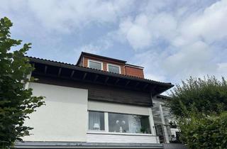 Wohnung mieten in Max-Planck-Str, 57072 Siegen, Schöne Dachgeschoss Wohnung mit einer super Aussicht zu vermieten!