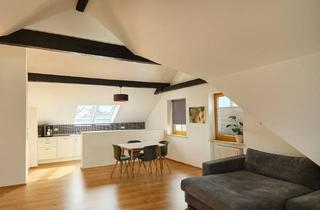 Wohnung mieten in Münchner Strasse 24a, 85777 Fahrenzhausen, Die besondere 3-Zimmer-DG-Wohnung mit Balkon und Einbauküche in Fahrenzhausen-Kammerberg