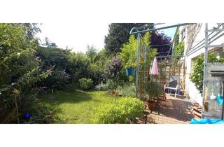 Wohnung mieten in 60488 Praunheim, Schöne, helle 2-Zimmer-Erdgeschosswohnung mit Garten in Frankfurt