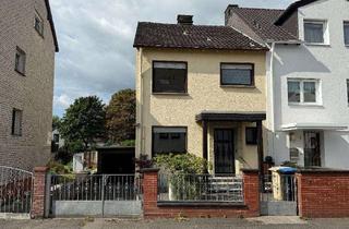 Haus kaufen in 53227 Beuel, BONN / BEUEL-LIMPERICH : Reiheckhaus mit Potential in guter Lage auf großzügigem Grundstück