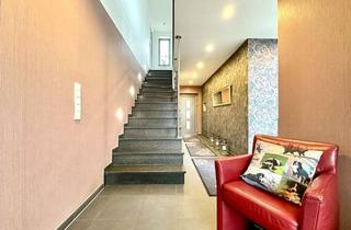 Mehrfamilienhaus kaufen in 41470 Neuss, Architektenhaus und Mehrfamilienhaus auf großem Grundstück in gefragter Wohnlage