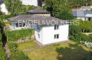 Villa kaufen in 35683 Dillenburg, Bauhaus Villa mit Steuervorteilen in Toplage – Architekturgeschichte am Schlossberg von Dillenburg