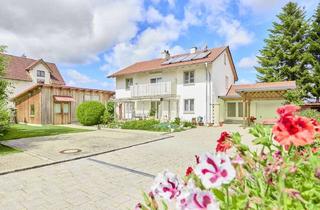 Haus kaufen in 86929 Penzing, Zweifamilienhaus mit Garten und großzügiger Oldtimergarage in Penzing