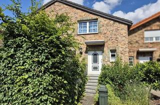 Doppelhaushälfte kaufen in 52391 Vettweiß, "Vermietete Doppelhaushälfte in ruhiger Lage!"