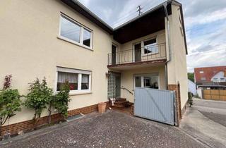 Haus kaufen in 76879 Hochstadt, Großzügiges Zweifamilienhaus mit großem Garten, Garage, Scheune und Werkstatt