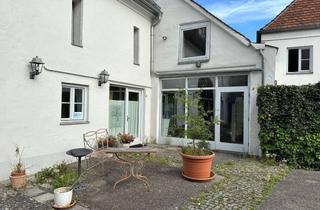 Büro zu mieten in Ramsbergstr. 19, 86156 Kriegshaber, Gut geschnittenes, kleines Erdgeschossbüro in sehr schöner Lage! Stellplatz auf Wunsch verfügbar!