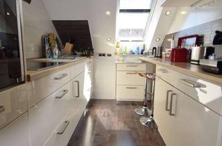 Wohnung kaufen in 40699 Erkrath, Top Dachgeschosswohnung in Erkrath- im grünen Gürtel Düsseldorfs