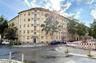 Wohnung kaufen in Brahestraße 31, 10589 Charlottenburg, Historischer Altbau, grüne Lage, sofort bezugsfrei – 3-Zimmer-Wohnung in Berlin-Charlottenburg