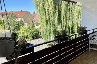Wohnung mieten in 78315 Radolfzell, Großzügige 4-Zimmer-Wohnung mit 3 Balkonen und 2 Stellplätzen. Nur 3 Min zum See!