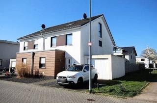 Doppelhaushälfte kaufen in 41179 Mönchengladbach, Moderne und energieeffiziente DHH mit Dachstudio!