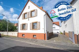 Haus kaufen in 63110 Rodgau, Rodgau - Großzügiges 2-Familienhaus mit Nebengebäude, Keller und Hofbereich in Rodgau-Weiskirchen!