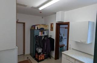 Einfamilienhaus kaufen in 42655 Solingen, Solingen - PROVISIONSFREI! Freistehendes Bungalow in Solingen Höhscheid zu v