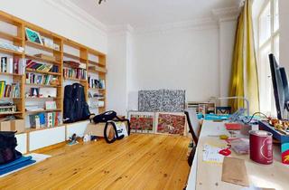 Wohnung kaufen in Savignyplatz, 10623 Berlin, Berlin - Charlottenburger Klassiker: Hohe Decken, Dielenboden und ruhige Hoflage