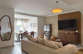 Wohnung kaufen in 41065 Hardterbroich, Lichtdurchflutete Maisonette mit 4 Zimmern, zwei Bädern & Garage