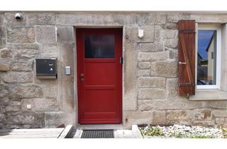 Wohnung kaufen in 72669 Unterensingen, 1,5Zi-EG-Wohnung m. Terrasse, EBK, FBHZ, Rad+Kfz-Stellplatz, Gewölbekeller