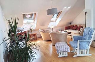 Wohnung mieten in Feldkirchenerstr., 85599 Parsdorf, Luxus-4-Zimmer-DG-Wohnung mit 2 Bädern, EBK, Lift, 2 Balkonen und TG in Parsdorf