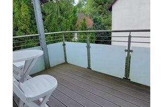 Immobilie mieten in Schopperstrasse, 90518 Altdorf, Möbliertes Zimmer mit Kochzeile, Balkon, Waschmaschine.