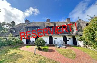 Wohnung kaufen in 25999 Kampen, Charmantes Mittelhaus unter Reet in sehr ruhiger und zentraler Lage von Kampen