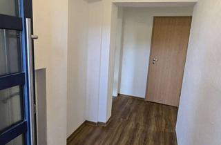 Wohnung mieten in Brauereist., 97854 Steinfeld, Erstbezug nach Sanierung mit Einbauküche: Schöne 3,5-Zimmer-Wohnung mit geh. Innenausstattung