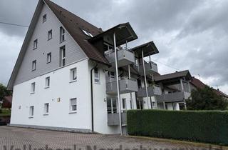 Doppelhaushälfte kaufen in 72250 Freudenstadt, Außergewöhnliche Kapitalanlage im Grünen – Gepfl. DHH mit 5 Wohneinheiten in Freudenstadt-Igelsberg