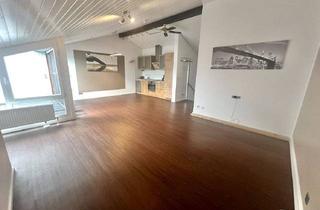Wohnung kaufen in 73265 Dettingen, Dettingen unter Teck - Sanierte 2 Zimmerwohnung inkl Tiefgaragenstellplatz