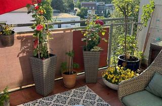 Wohnung kaufen in 96049 Bamberg, Wunderschöne und gepflegte Dachgeschosswohnug mit tollem Altenburgblick in begehrter Lage