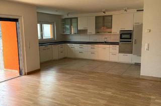 Wohnung kaufen in Friedrich-List-Straße, 75015 Bretten, Geschmackvolle 3-Zimmer-Wohnung mit gehobener Innenausstattung mit EBK in Bretten