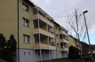 Wohnung mieten in Am Kreuzberg, 98617 Meiningen, gepflegte Dreizimmerwohnung mit großem Balkon
