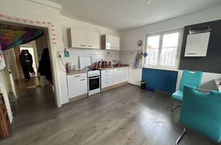 Wohnung mieten in 55424 Münster-Sarmsheim, Zwei Zimmer / Küche mit Essbereich / Badezimmer und Diele / 1. OG mit opt. Stellplatz