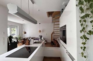 Wohnung mieten in Tannenstraße, 90762 Stadtpark / Stadtgrenze, Möblierte Luxus-Maisonette mit großer Terrasse & Bulthaup-Küche in zentraler Lage inkl. Carport