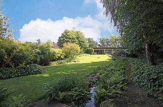 Haus kaufen in 22941 Jersbek, Großzügiges Wohnen auf einer Ebene mit Einliegertrakt, Pool und Parkgrundstück