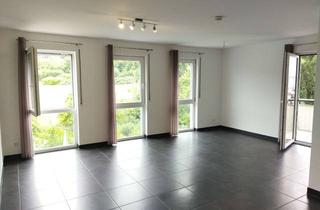Wohnung mieten in 72658 Bempflingen, Neuwertige Wohnung mit zwei Zimmern sowie Balkon und Einbauküche in Bempflingen