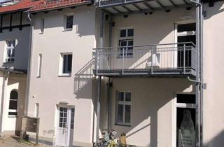Wohnung mieten in 14109 Wannsee, Exklusive, modernisierte 4-Zimmer-Wohnung mit Balkon und Gartenmitbenutzung in Berlin-Wannsee