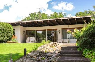 Haus kaufen in 22941 Jersbek, Jersbek - Zeitlose Architektur im Atriumstil - großzügiges Wohnen auf einer Ebene mit Einliegertrakt, Pool und Parkgrundstück