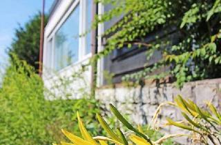 Mehrfamilienhaus kaufen in 96117 Memmelsdorf, Memmelsdorf - Mehrgenerationshaus mit 2 Wohneinheiten, mit ausbaufähigen Dachgeschoss!
