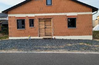 Haus kaufen in 92660 Neustadt, Neustadt an der Waldnaab - Bungalow geschlossener Rohbau