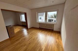 Wohnung kaufen in 41363 Jüchen, Helle Eigentumswohnung im Herzen von Hochneukirch mit Garage und alleiniger Gartennutzung