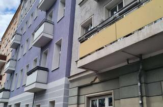 Wohnung kaufen in Stralauer Allee 17 C, 10245 Friedrichshain, Freies, Großes Studio in Friedrichshain, Spree-Lage