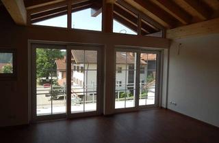 Wohnung mieten in Weidachstr., 87549 Rettenberg, Stilvolle 2,5-Zimmer-DG-Wohnung mit gehobener Innenausstattung mit Balkon und EBK in Rettenberg