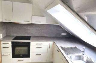 Wohnung mieten in 71691 Freiberg, Modernisierte 2-Zimmer-Dachgeschosswohnung mit Ausblick ins Grüne in Freiberg-Geisingen!